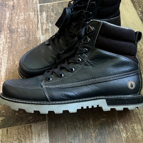 Mens Volcom Boots - Picture 8 of 9